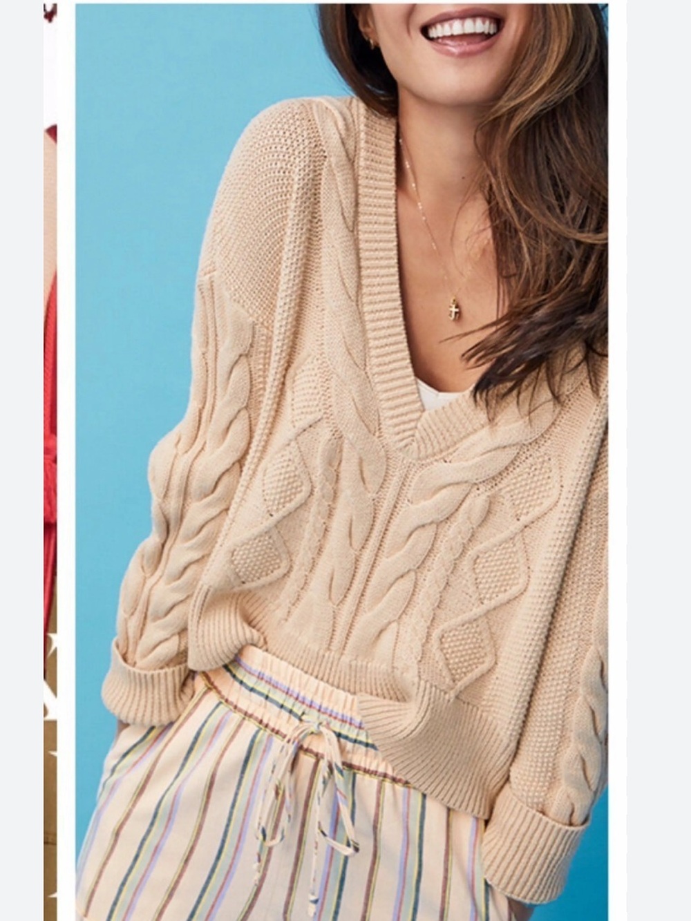 CAbi Cropped Cable Knit V-Neck Sweater - Beige S